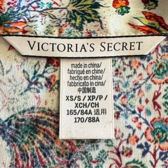 Victoria’s Secret Satin Lace Floral Cover-up Kimono Robe Size XS - Picture 13 of 14